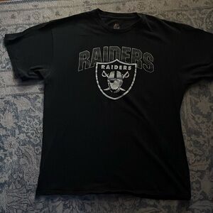 Large Raiders short sleeve shirt